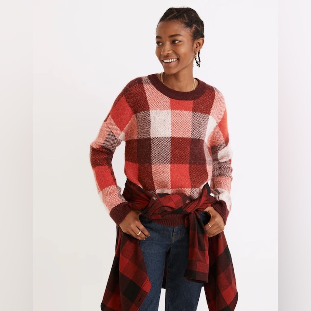 Fenimore Pullover Sweater in Plaid, Size Medium
